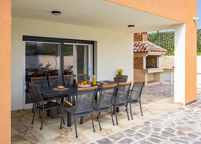 Villa Nur *