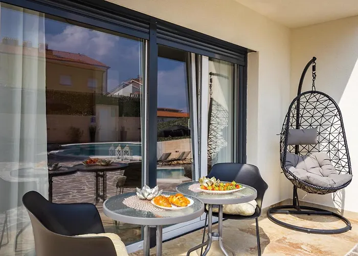 فيلة Nur بولا